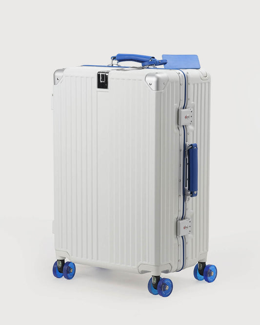 TravelCore Aluminum Spinner Suitcase | White Blue